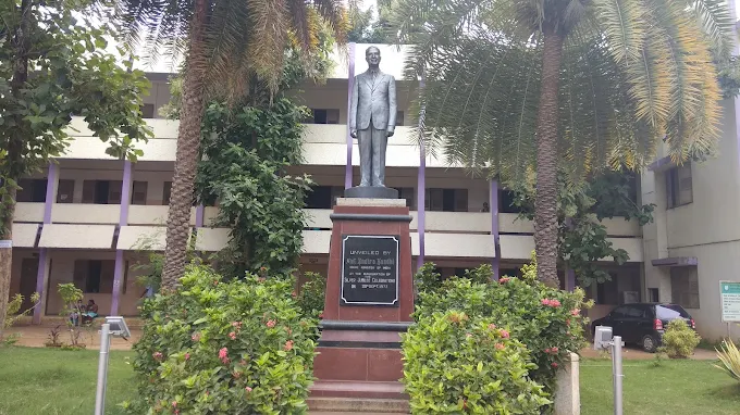 Ethiraj College For Women